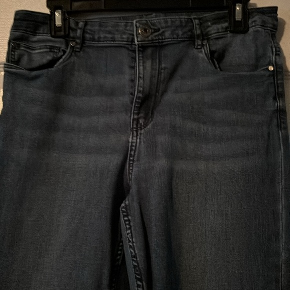 Blue jeans. Skinny fit - Picture 2 of 2